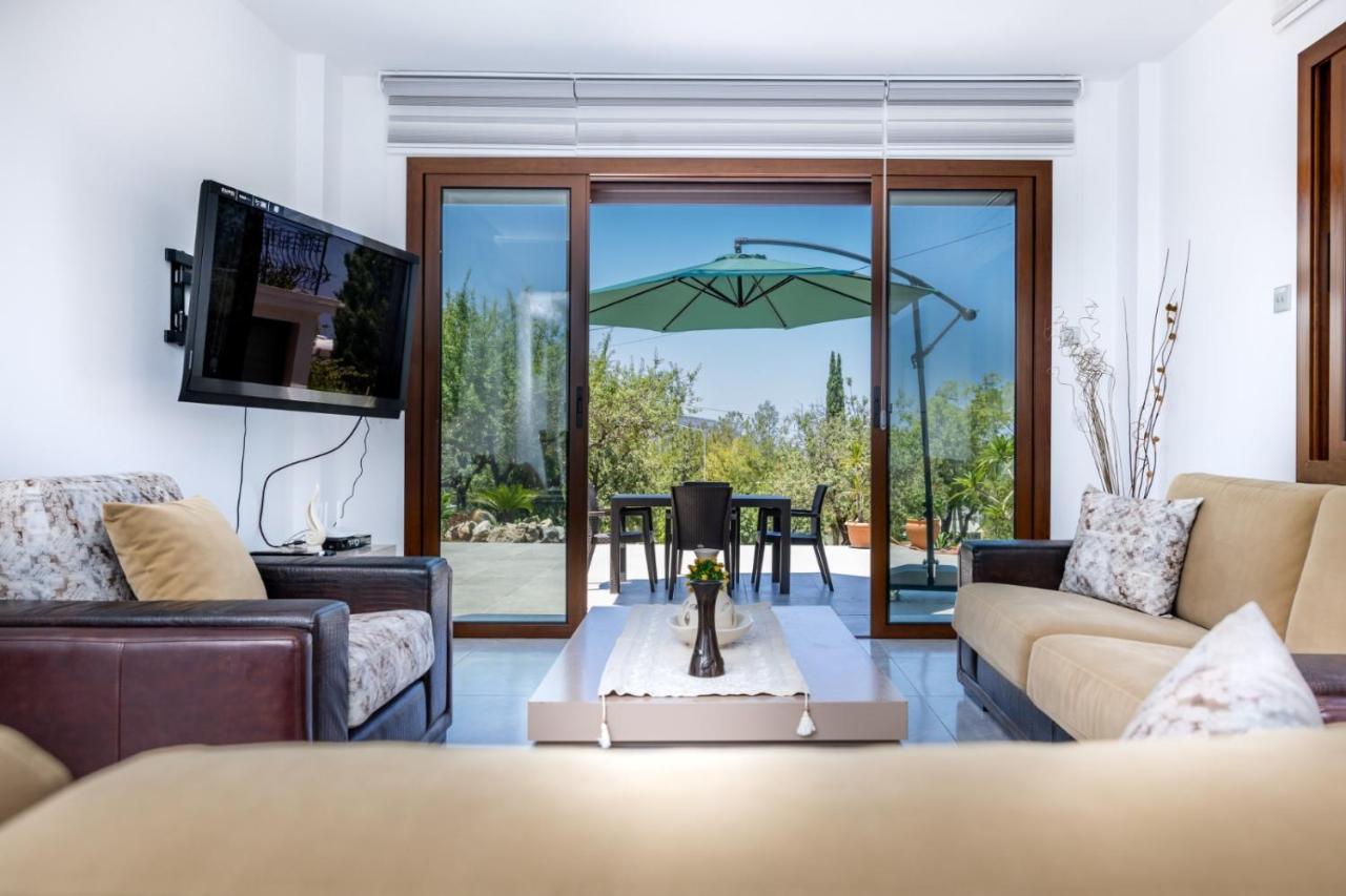 Bellapais Apartments Kyrenia  Exterior photo